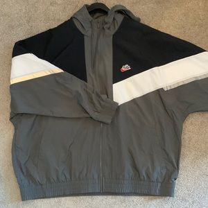 Nike vintage windbreaker